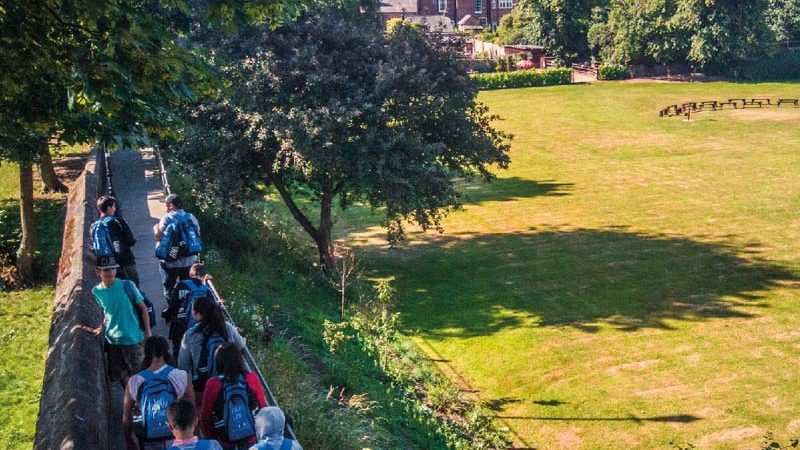 chester-2018-05-web-800-thinking-mind