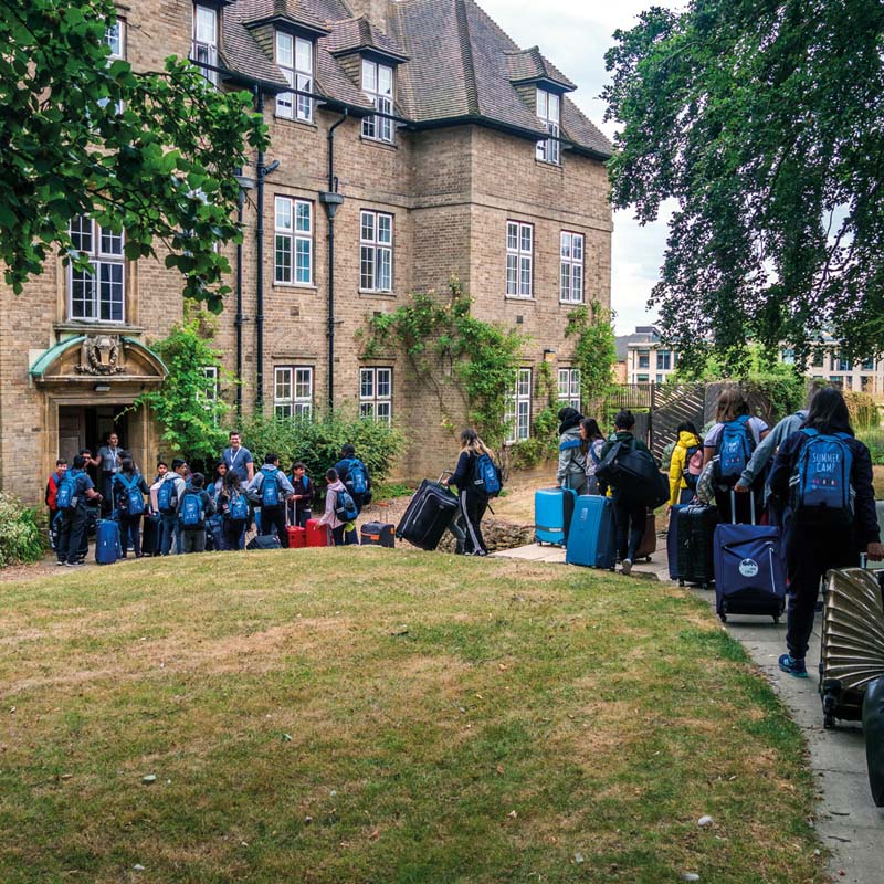 </p>
<h3>HOSPEDAJE</h3>
<p>