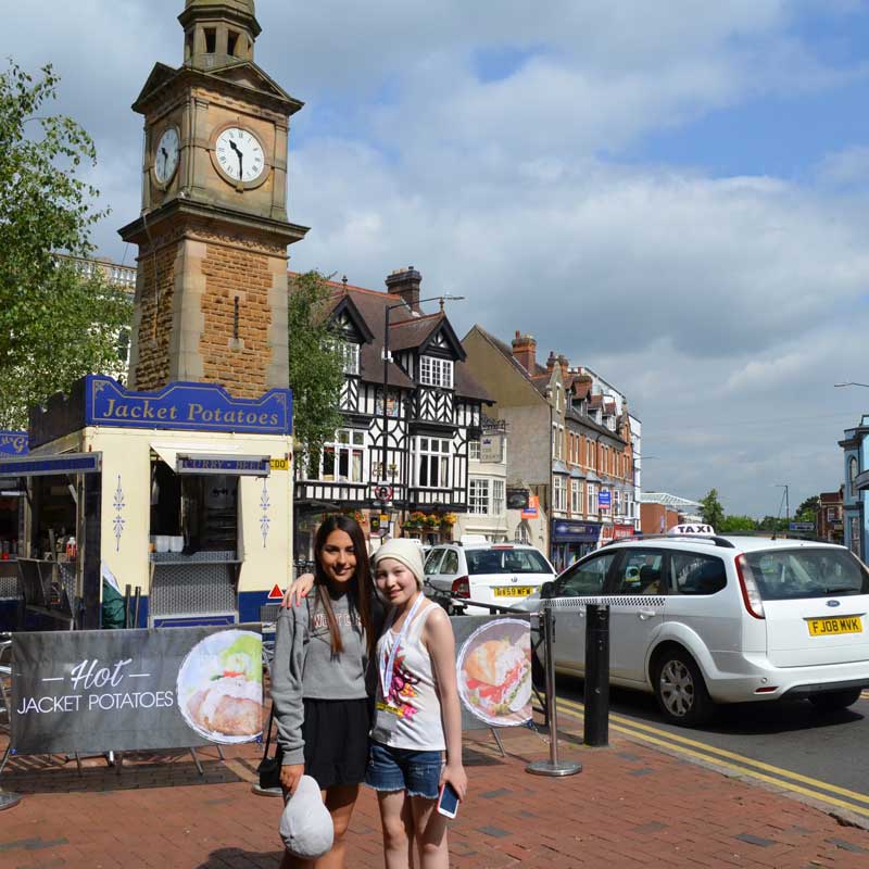 </p>
<h3>EL PUEBLO</h3>
<p>