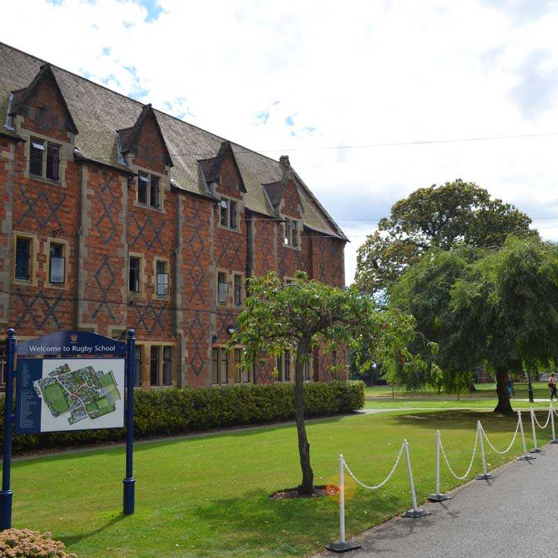 </p>
<h3>HOSPEDAJE</h3>
<p>